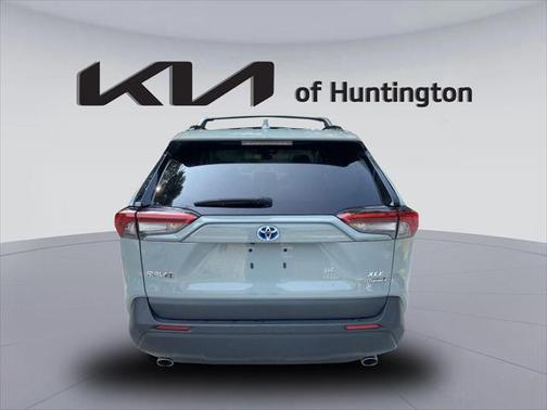 2022 Toyota RAV4 Hybrid XLE Premium