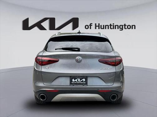 2020 Alfa Romeo Stelvio Base