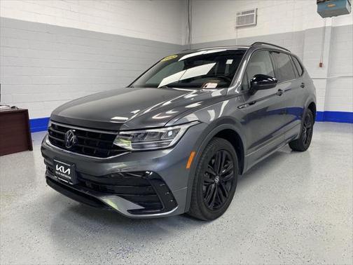 2022 Volkswagen Tiguan 2.0T SE R-Line Black 4MOTION