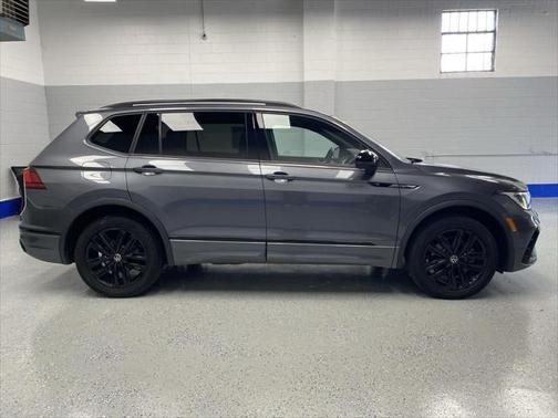 2022 Volkswagen Tiguan 2.0T SE R-Line Black 4MOTION