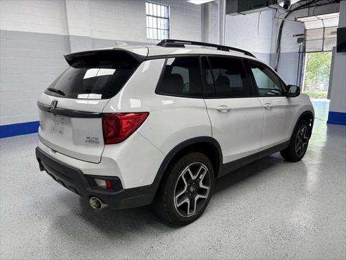 2023 Honda Passport AWD Elite