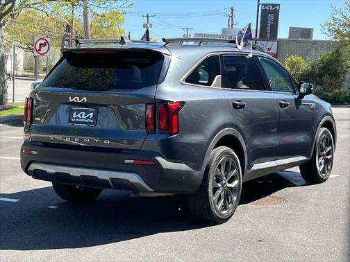 2022 Kia Sorento EX