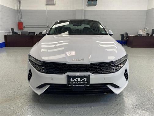2022 Kia K5 EX