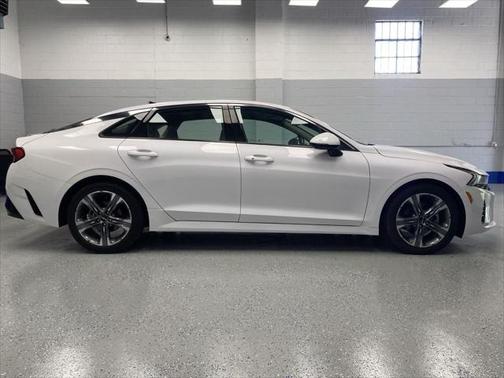 2022 Kia K5 EX
