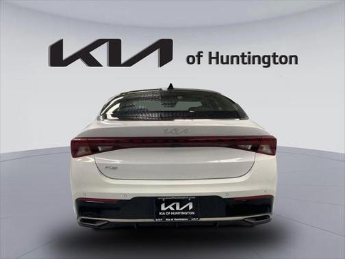 2022 Kia K5 EX