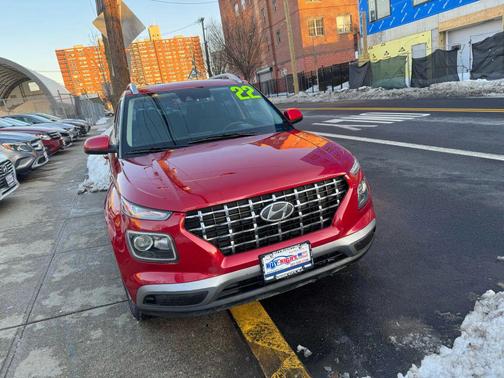 2022 Hyundai VENUE SEL