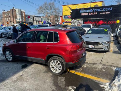 2016 Volkswagen Tiguan 2.0T SE 4MOTION