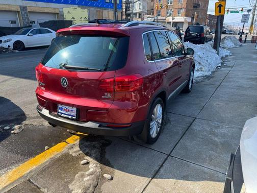 2016 Volkswagen Tiguan 2.0T SE 4MOTION