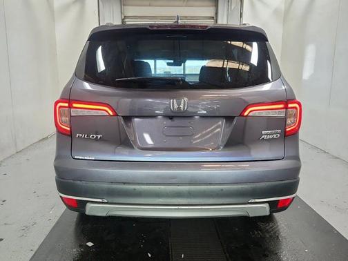 2021 Honda Pilot Touring 8-Passenger