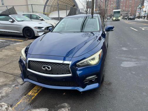 2016 INFINITI Q50 3.0t RED SPORT 400