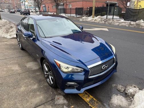2016 INFINITI Q50 3.0t RED SPORT 400