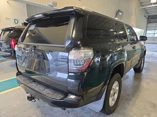 2016 Toyota 4Runner SR5 Sport Utility 4D