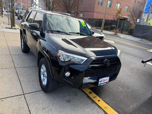 2016 Toyota 4Runner SR5 Sport Utility 4D