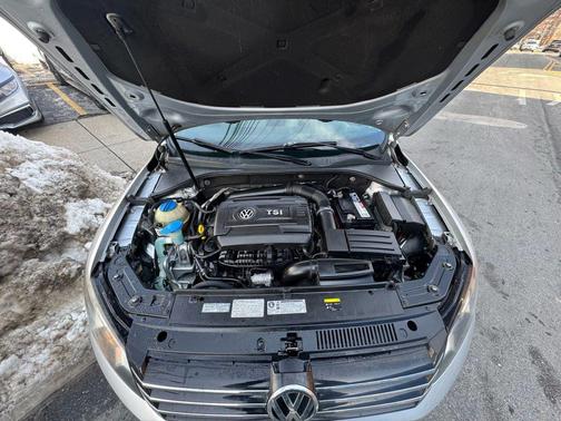 2014 Volkswagen Passat 1.8T Auto SE