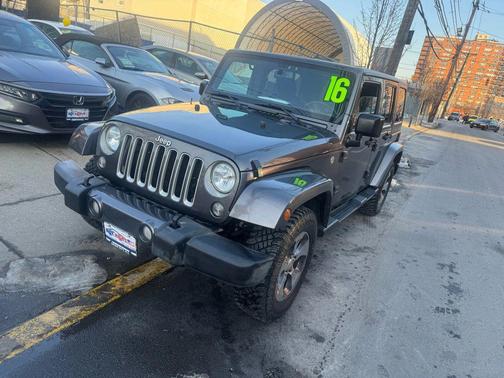 2016 Jeep Wrangler Unlimited Sahara