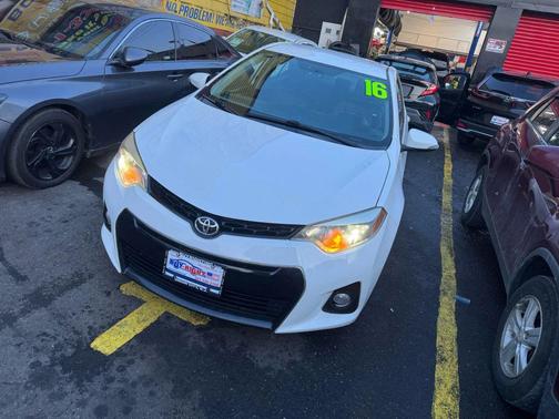 2016 Toyota Corolla S