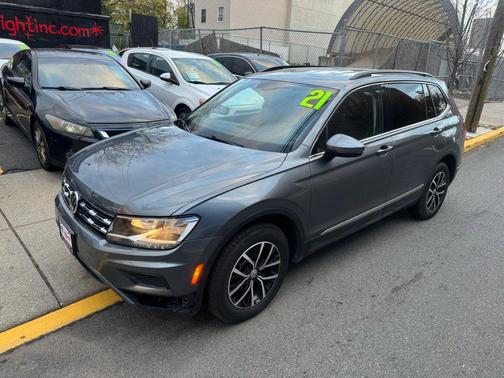 2021 Volkswagen Tiguan 2.0T SE