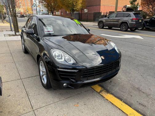 2015 Porsche Macan S