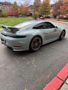 2025 Porsche 911 Carrera