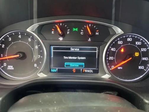 Quicksilver Metallic 2019 GMC Acadia SLE-2