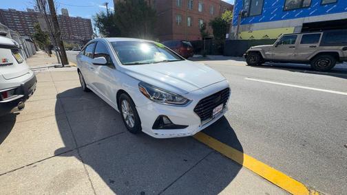 2018 Hyundai SONATA SE