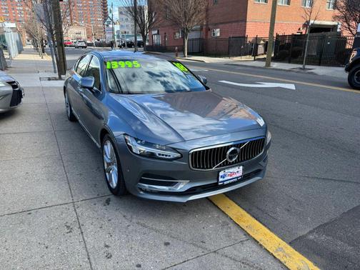 Gray 2018 Volvo S90 T6 Inscription