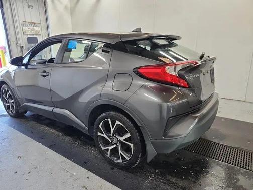2018 Toyota C-HR XLE Premium Sport Utility 4D