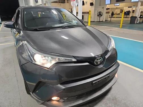 2018 Toyota C-HR XLE Premium Sport Utility 4D