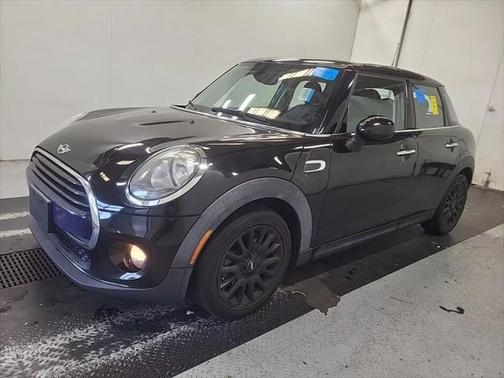 2018 MINI Hardtop Cooper