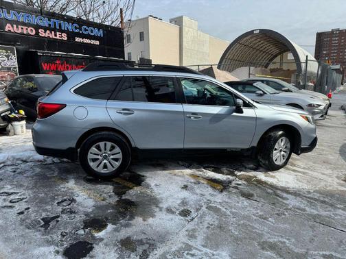 2017 Subaru Outback 2.5i Premium