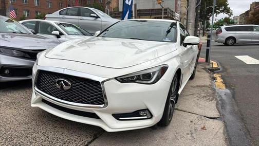 2018 INFINITI Q60 3.0T LUXE