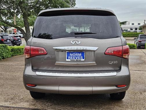 2016 INFINITI QX80 Base