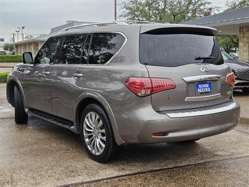 2016 INFINITI QX80 Base