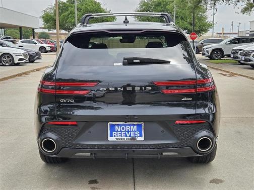 2025 Genesis GV70 2.5T