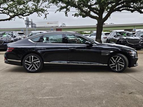 2025 Genesis G80 2.5T