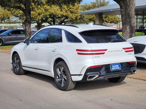 2026 Genesis GV70 3.5T Sport Advanced