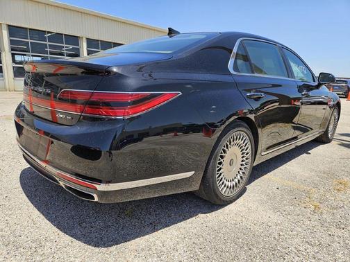 2022 Genesis G90 5.0 Ultimate