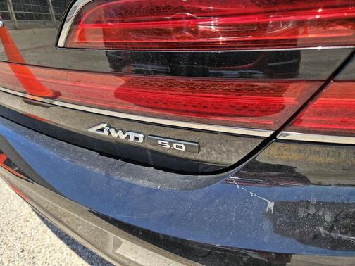 2022 Genesis G90 5.0 Ultimate