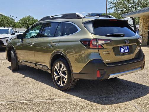 2020 Subaru Outback Touring