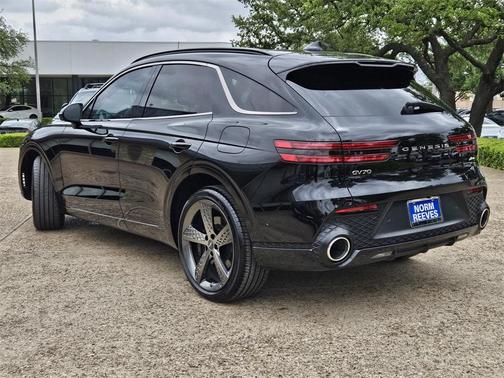 2025 Genesis GV70 2.5T
