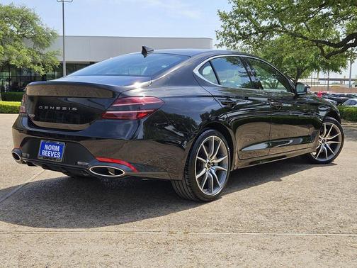 2025 Genesis G70 2.5T