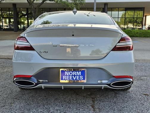 2025 Genesis G70 2.5T
