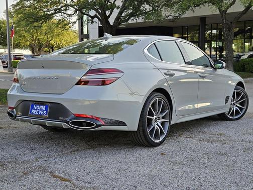 2025 Genesis G70 2.5T