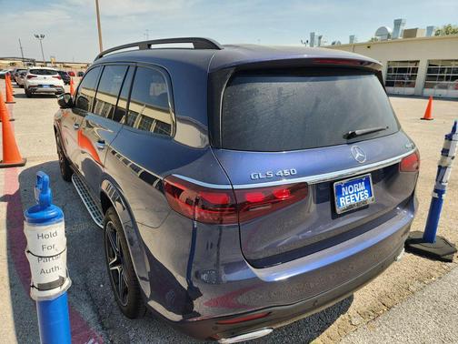 2024 Mercedes-Benz GLS 450 4MATIC