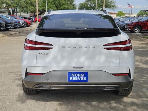 2025 Genesis GV60 Standard