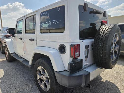 2016 Jeep Wrangler Unlimited Sahara