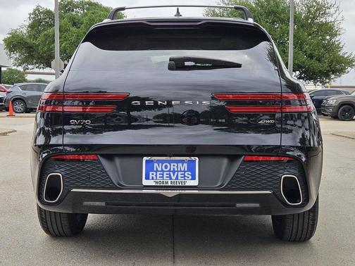 2025 Genesis GV70 2.5T