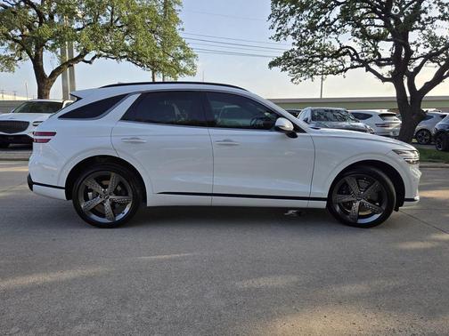 2025 Genesis GV70 2.5T