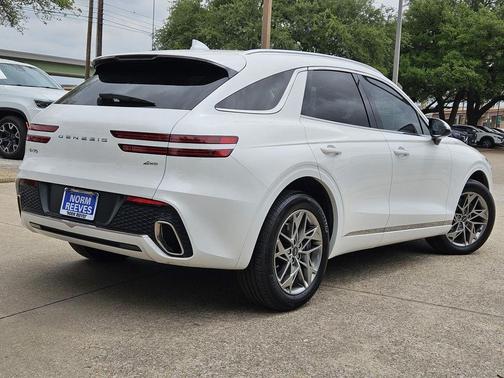 2025 Genesis GV70 2.5T