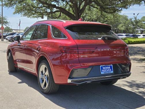 2026 Genesis GV70 2.5T
